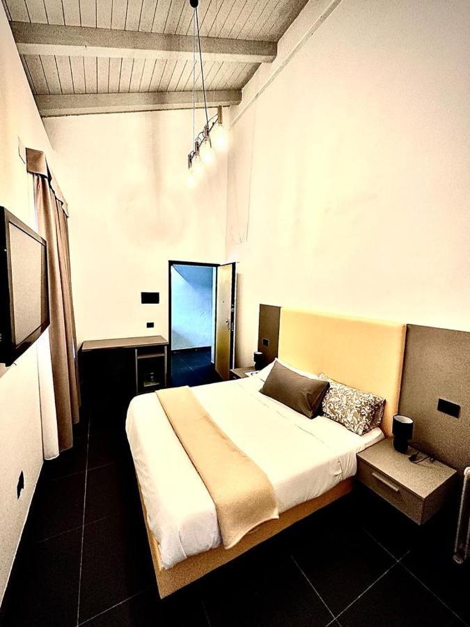 Dazio Exclusive Rooms ローマ エクステリア 写真